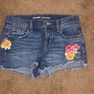 Old navy boyfriend shorts